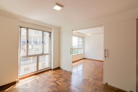 Sala de TV de apartamento para alugar com 2 quartos, 120m² em Itaim Bibi, São Paulo