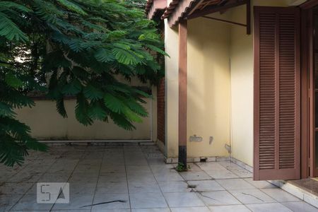 Casa à venda com 232m², 4 quartos e 3 vagasSuíte 3