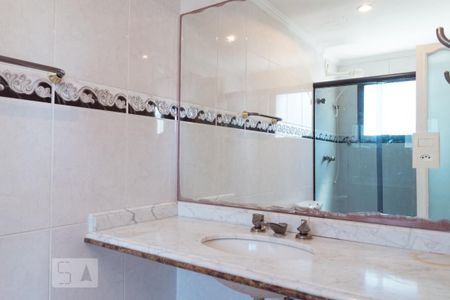 Apartamento para alugar com 120m², 3 quartos e 2 vagas Apartamento para alugar com 120m², 3 quartos e 2 vagasSuíte Banheiro