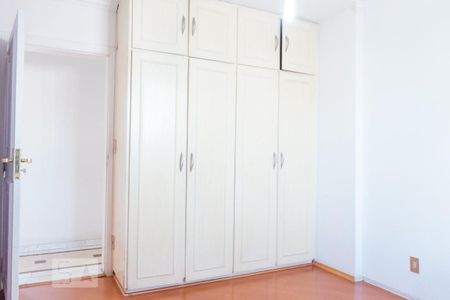 Apartamento para alugar com 120m², 3 quartos e 2 vagas Apartamento para alugar com 120m², 3 quartos e 2 vagasQuarto 2