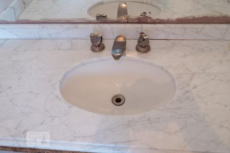 Apartamento para alugar com 120m², 3 quartos e 2 vagas Apartamento para alugar com 120m², 3 quartos e 2 vagasSuíte Banheiro