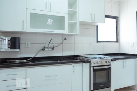 Apartamento para alugar com 120m², 3 quartos e 2 vagas Apartamento para alugar com 120m², 3 quartos e 2 vagasCozinha