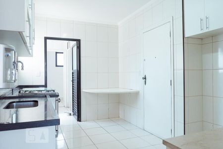 Apartamento para alugar com 120m², 3 quartos e 2 vagas Apartamento para alugar com 120m², 3 quartos e 2 vagasCozinha