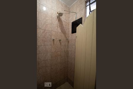 Casa para alugar com 80m², 1 quarto e sem vaga Casa para alugar com 80m², 1 quarto e sem vagaBanheiro Externo