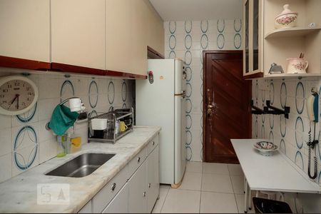 Apartamento à venda com 71m², 2 quartos e 1 vagaCozinha