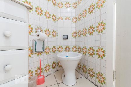 Banheiro de casa para alugar com 1 quarto, 40m² em Jardim Oriental, São Paulo