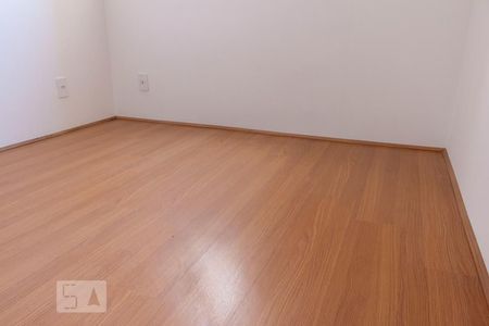 Quarto 1 de apartamento para alugar com 2 quartos, 42m² em Jardim Santa Emília, São Paulo