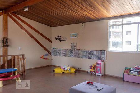 Casa à venda com 180m², 3 quartos e 4 vagasSótão