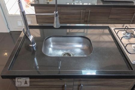 Casa à venda com 180m², 3 quartos e 4 vagasCozinha