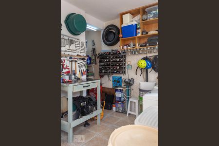 Casa à venda com 180m², 3 quartos e 4 vagasÁrea de Serviço