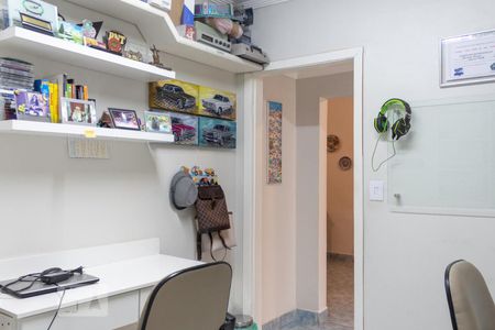 Casa à venda com 180m², 3 quartos e 4 vagasEscritório