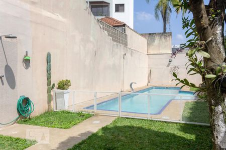 Casa à venda com 180m², 3 quartos e 4 vagasPiscina