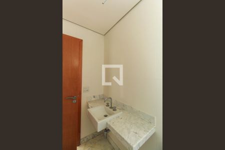 Apartamento à venda com 335m², 5 quartos e 6 vagasBanheiro do Quarto 1