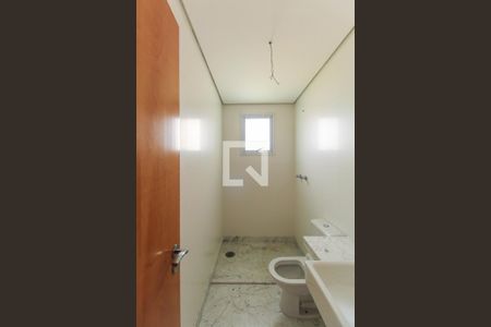 Apartamento à venda com 335m², 5 quartos e 6 vagasBanheiro do Quarto 3