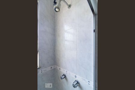 Casa à venda com 175m², 2 quartos e sem vagaBanheiro