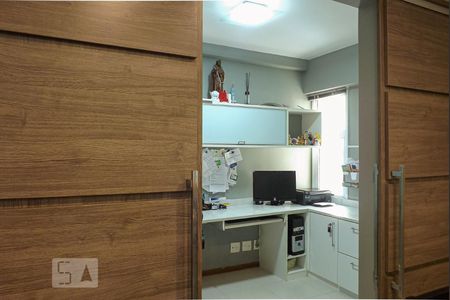 Apartamento à venda com 110m², 4 quartos e 2 vagasQuarto 3