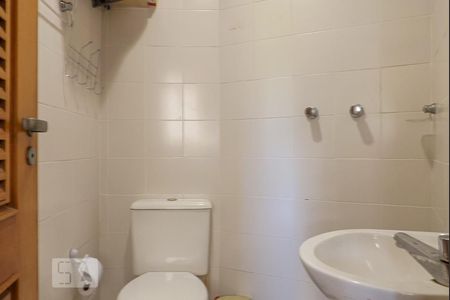 Apartamento à venda com 110m², 4 quartos e 2 vagasBanheiro de Serviço