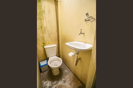 Casa à venda com 90m², 3 quartos e 2 vagas Casa à venda com 90m², 3 quartos e 2 vagasBanheiro 3