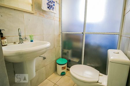 Casa à venda com 90m², 3 quartos e 2 vagas Casa à venda com 90m², 3 quartos e 2 vagasBanheiro