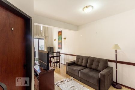 Sala de apartamento para alugar com 1 quarto, 30m² em Moema, São Paulo