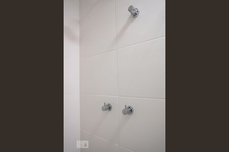 Apartamento à venda com 67m², 2 quartos e 1 vaga Apartamento à venda com 67m², 2 quartos e 1 vagaBanheiro da suíte