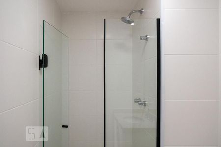 Apartamento à venda com 67m², 2 quartos e 1 vaga Apartamento à venda com 67m², 2 quartos e 1 vagaBanheiro da suíte