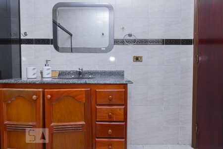 Casa à venda com 200m², 3 quartos e 3 vagasBanheiro Social