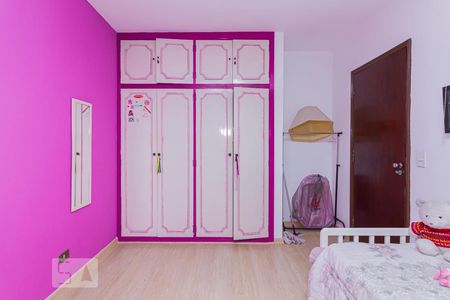 Casa à venda com 200m², 3 quartos e 3 vagasQuarto 2