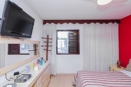 Casa à venda com 200m², 3 quartos e 3 vagasSuíte