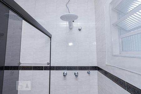 Casa à venda com 200m², 3 quartos e 3 vagasBanheiro Social