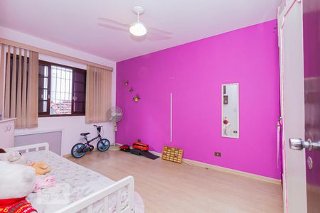 Casa à venda com 200m², 3 quartos e 3 vagasQuarto 2