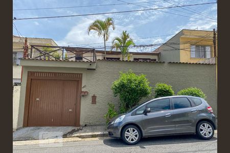 Casa à venda com 260m², 4 quartos e 3 vagasFachada