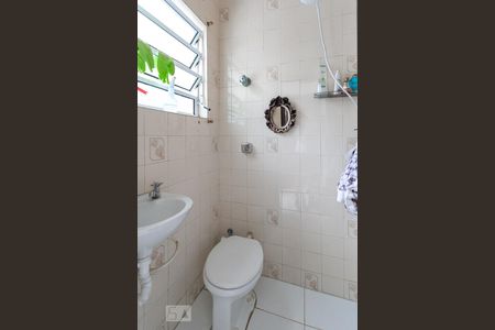 Casa à venda com 260m², 4 quartos e 3 vagasBanheiro de Serviço