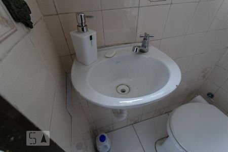 Casa à venda com 260m², 4 quartos e 3 vagasBanheiro de Serviço