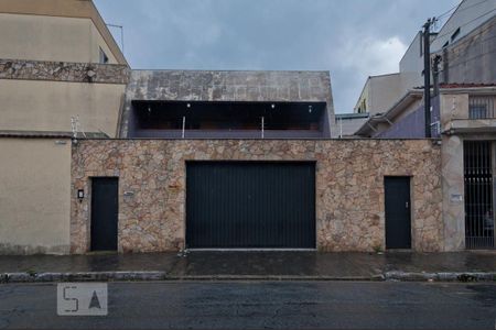 Casa à venda com 481m², 4 quartos e 8 vagas Casa à venda com 481m², 4 quartos e 8 vagasFachada