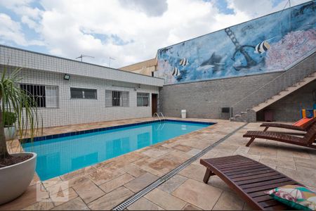 Casa à venda com 481m², 4 quartos e 8 vagas Casa à venda com 481m², 4 quartos e 8 vagasQuintal