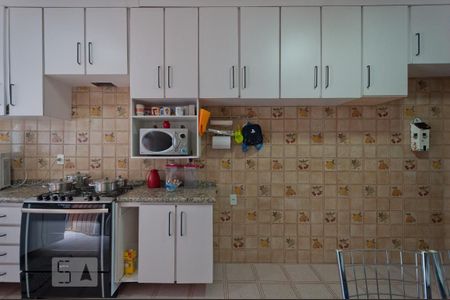 Casa à venda com 481m², 4 quartos e 8 vagas Casa à venda com 481m², 4 quartos e 8 vagasCozinha
