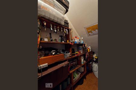 Casa à venda com 481m², 4 quartos e 8 vagas Casa à venda com 481m², 4 quartos e 8 vagasGaragem
