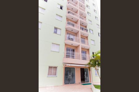 Apartamento para alugar com 60m², 2 quartos e 1 vaga Apartamento para alugar com 60m², 2 quartos e 1 vagaFachada