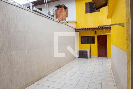 Casa à venda com 141m², 2 quartos e 2 vagas Casa à venda com 141m², 2 quartos e 2 vagaschurrasqueira/quintal