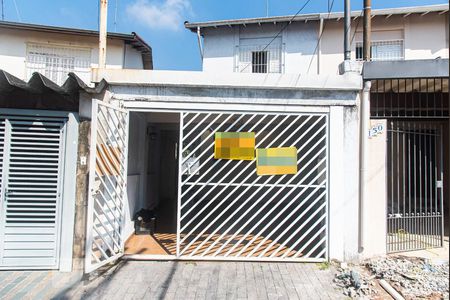 Casa à venda com 290m², 4 quartos e 2 vagas Casa à venda com 290m², 4 quartos e 2 vagasFachada