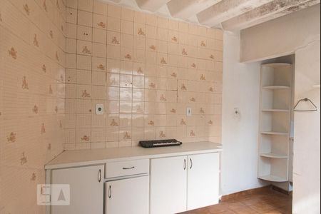 Casa à venda com 290m², 4 quartos e 2 vagas Casa à venda com 290m², 4 quartos e 2 vagasCozinha 3