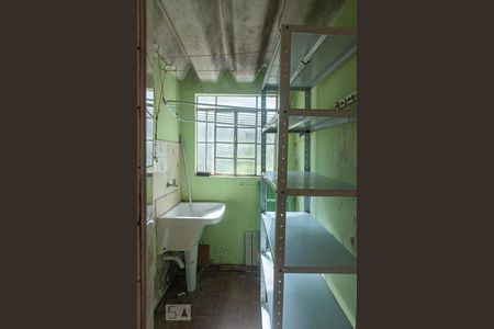 Casa à venda com 290m², 4 quartos e 2 vagas Casa à venda com 290m², 4 quartos e 2 vagasÁrea de serviço 2