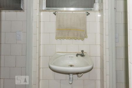 Apartamento à venda com 85m², 2 quartos e sem vagaBanheiro de Serviço