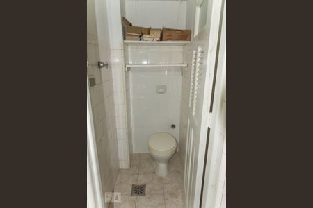 Apartamento à venda com 85m², 2 quartos e sem vagaBanheiro de Serviço