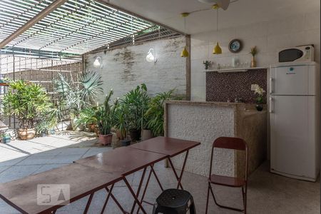 Apartamento à venda com 85m², 2 quartos e sem vagaÁrea comum - Churrasqueira