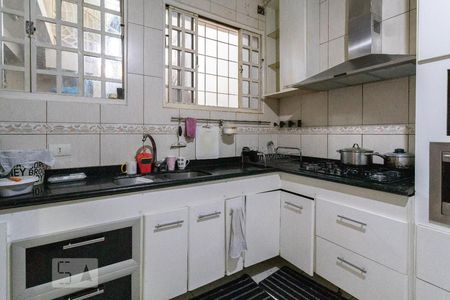 Casa à venda com 135m², 5 quartos e 2 vagas Casa à venda com 135m², 5 quartos e 2 vagasCozinha 2