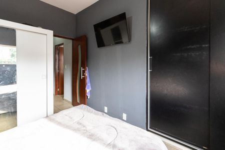 Casa à venda com 135m², 5 quartos e 2 vagas Casa à venda com 135m², 5 quartos e 2 vagasQuarto 2