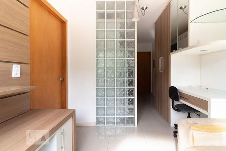 Sala de apartamento para alugar com 1 quarto, 40m² em Centro Histórico, Porto Alegre