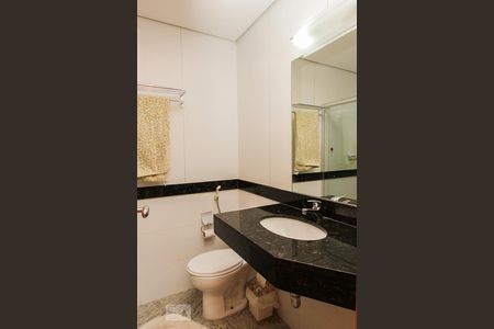 Studio à venda com 120m², 2 quartos e 1 vaga Studio à venda com 120m², 2 quartos e 1 vagaBanheiro do Corredor